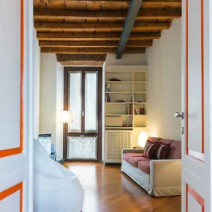 Apartment Brera 20, Milan